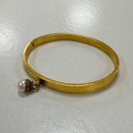 GDS Bracelet - Hinged Bangle with Capped Pearl
