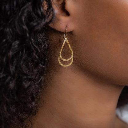 Paired Teardrop Stardust Earrings in 18k Gold