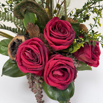 Roses on Edge Arrangement