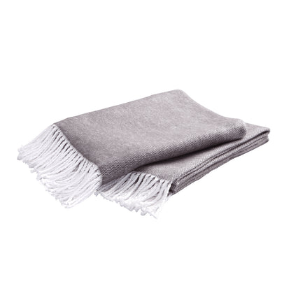 Pezzo Throw