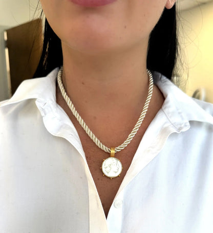 DMD P Intaglio Enhancer - Apollo in White