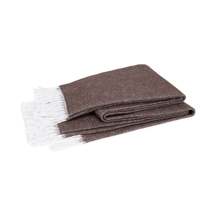 Pezzo Throw