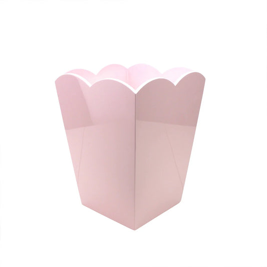 Scalloped Bin in Pale Pink 12"