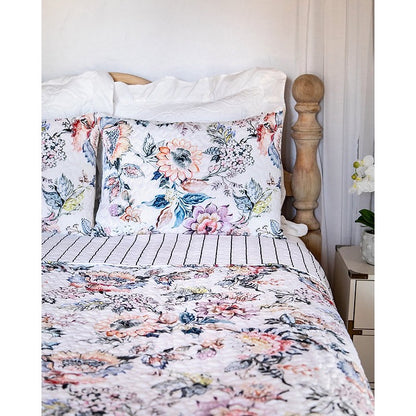 IMH Sophie Jacobean Quilt - Multi/Black - King 110x96