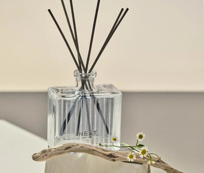 Driftwood & Chamomile - Reed Diffuser 5.9oz