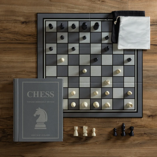 WGC Vintage Bookshelf Edition - Chess
