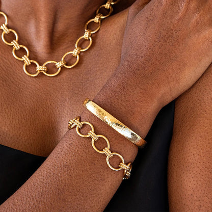 CDW B Cleopatra - Hinged Bangle in Gold - M/L