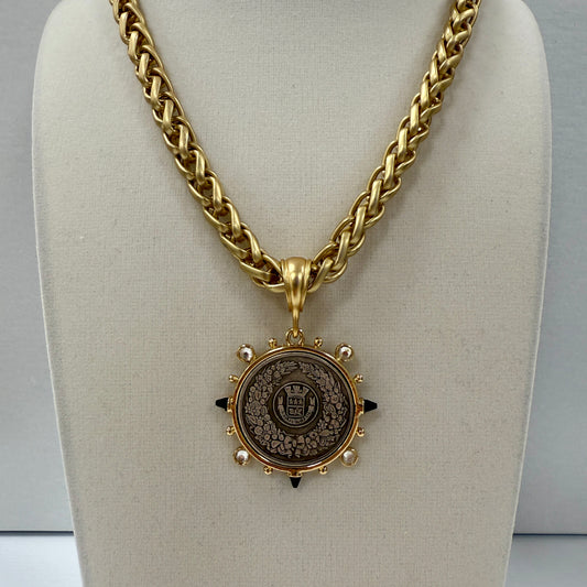 GDS Necklace - Chunky Chain with Embelished Medallion