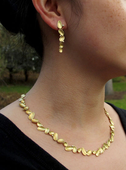 Shell Necklace with Diamonds