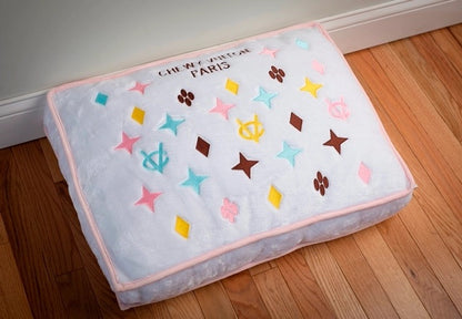 White Chewy Vuiton Soft Washable Dog Bed - Small 24x18
