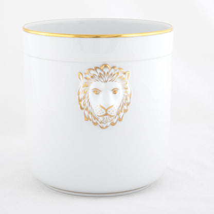 Gwendolyn - Cachepot with Lion Heads