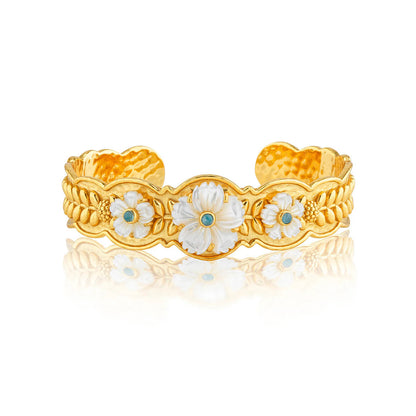 CDW B Villandry - Fleur Scalloped Cuff