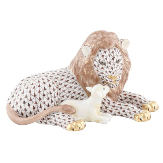 HND Figurine - Lion & Lamb - Multicolor W/ Luxury Case