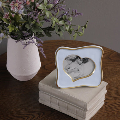 Encanto - Curved Heart Frame - Periwinkle 5x5