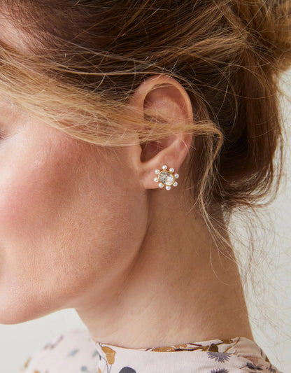 SPT E Queen Stud Earrings - Crystal