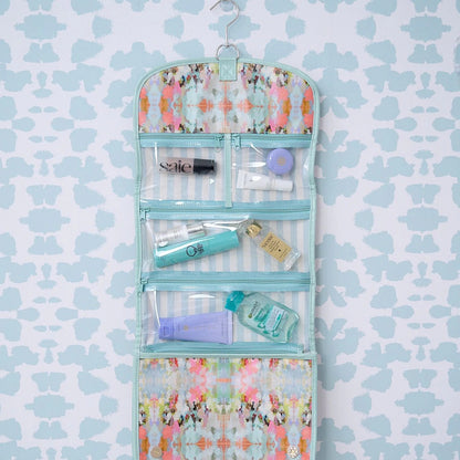 Brooks Avenue - Hanging Travel Case