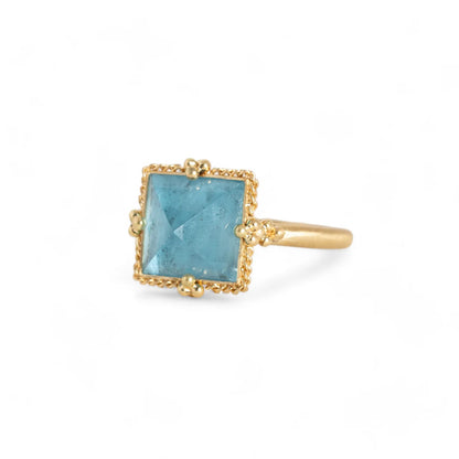One of a Kind Aquamarine Ring in 18kt Gold