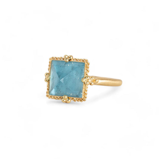 One of a Kind Aquamarine Ring in 18kt Gold