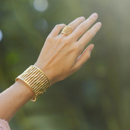 Bamboo - Wide Cuff