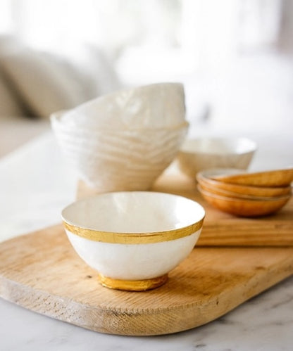 Round Capiz Bowl with Gold Trim 4"