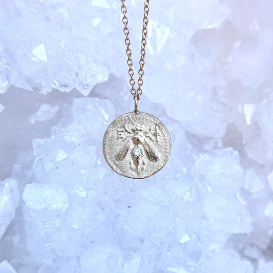 Delicate Bee Necklace 14kt