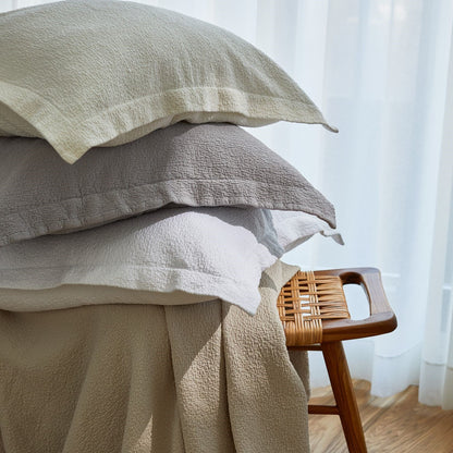 Lucca Matelasse - White - Coverlet - King