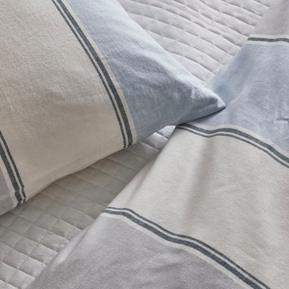 Schooner Duvet & Shams Set in Blue, Gray, & White - Queen 96x96